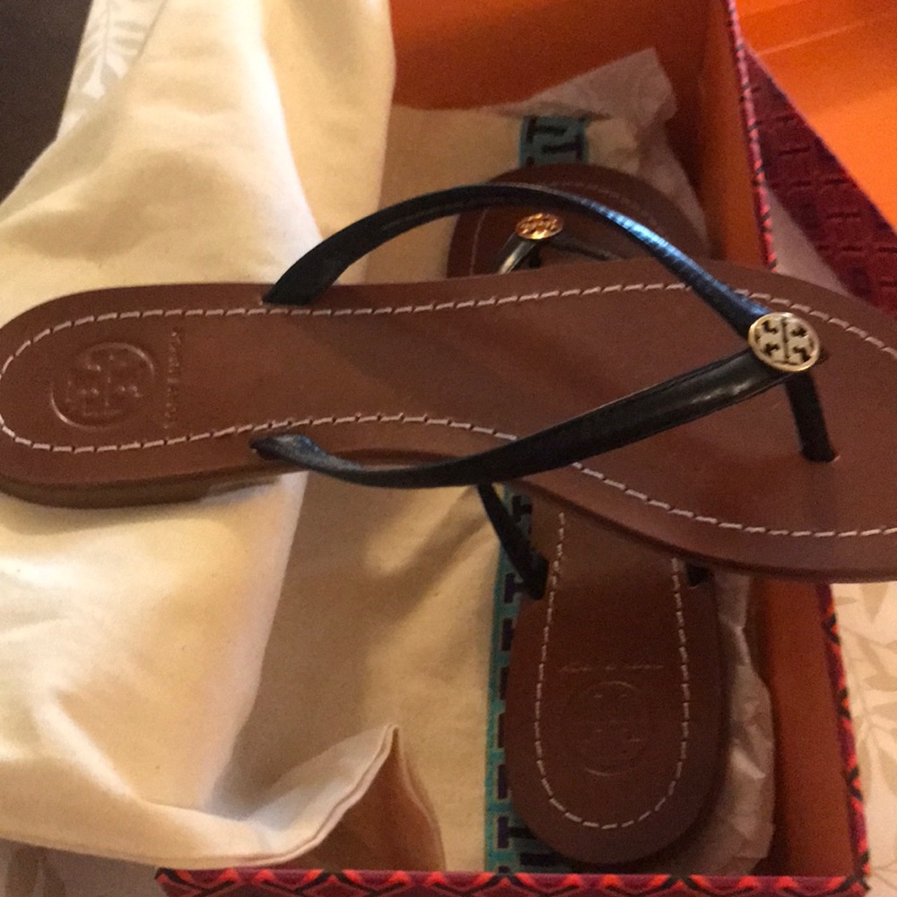 Tory burch sandals